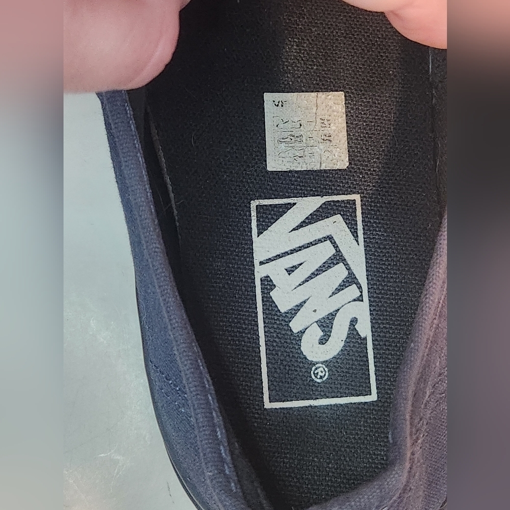 Used Navy Blue Vans Skater Sneakers Women’s Size 8 - Picture 7 of 9